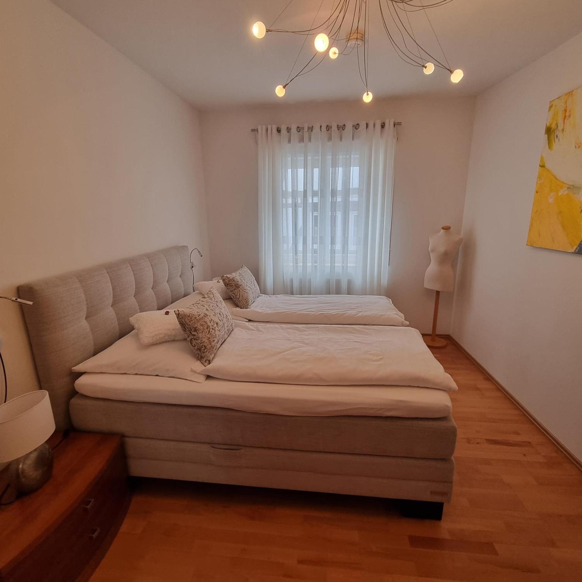 Ferienwohnung Janus Altstadt-Hameln Haus 2 Inklusive Parkplatz - Mit Und Ohne Terrasse Oder Loggia Hamelin Bagian luar foto